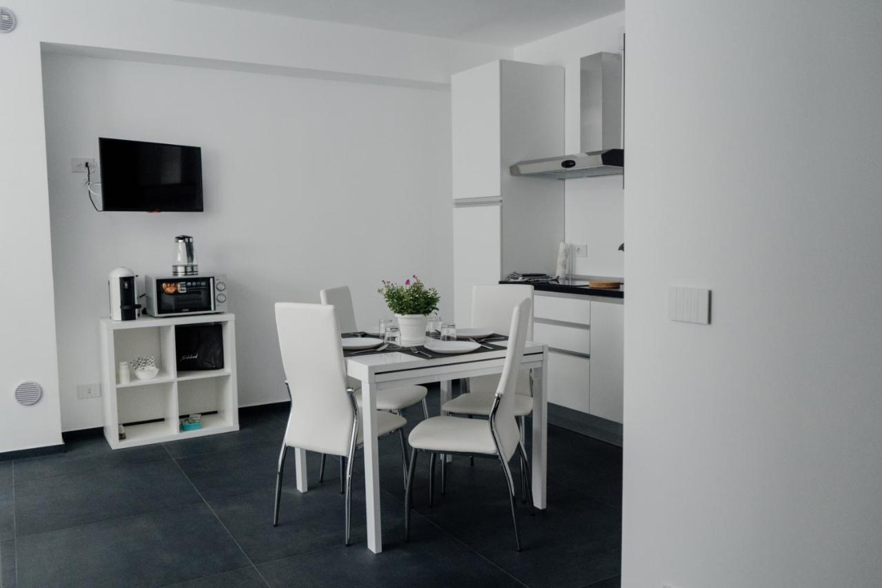Domus Residence - Orazio - Барі Екстер'єр фото