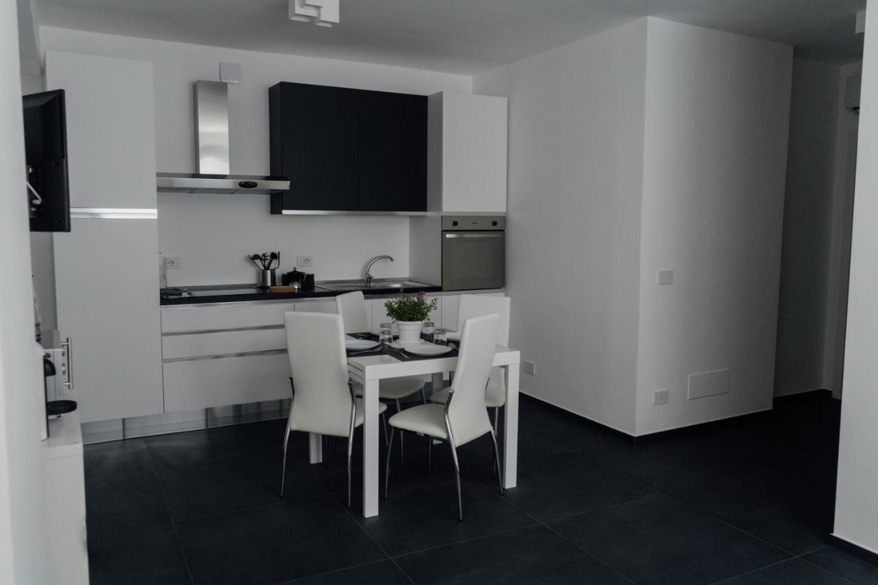 Domus Residence - Orazio - Барі Екстер'єр фото